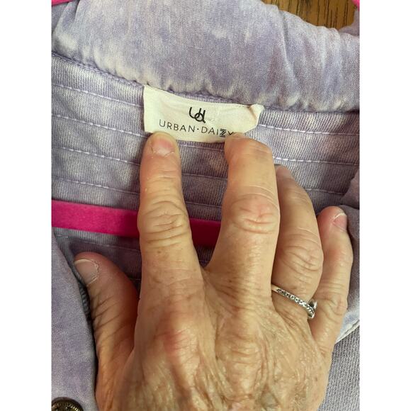 Urban Daisy Lavender Mineral Wash Half Snap Collared Oversized PTP 27.5” Cotton - Picture 8 of 8